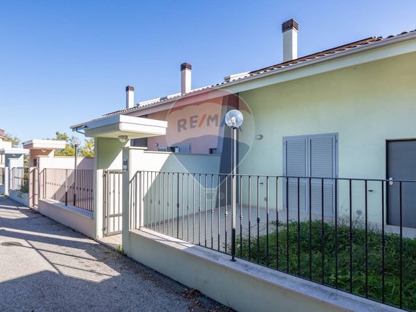 Villa a schiera Tricalle, Chieti, CH Vendita - Foto 2