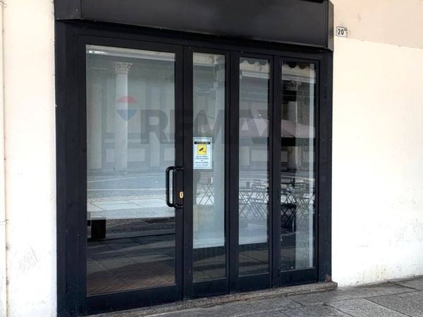 Locale Commerciale Centro, Novara, NO Affitto - Foto 2