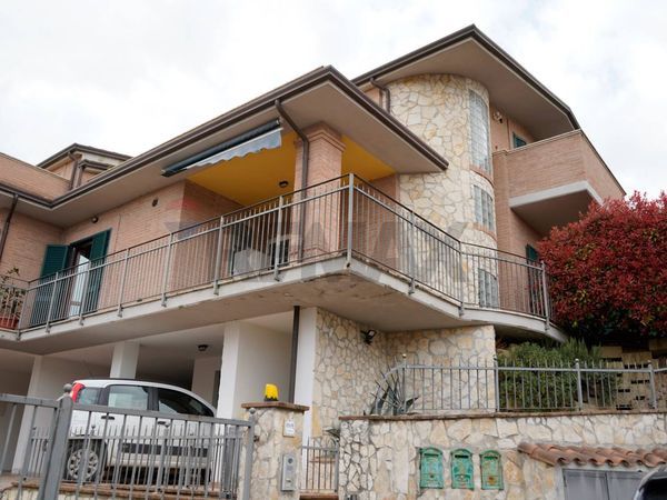 Appartamento Zona Madonna Del Piano, Perugia, PG Vendita