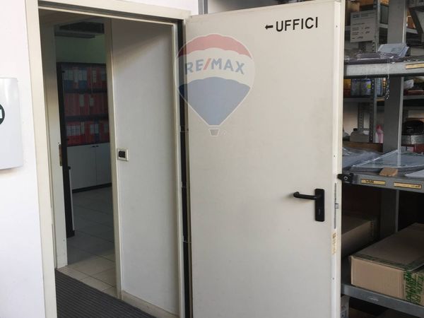 Locale Commerciale Serravalle, SM Vendita - Foto 3