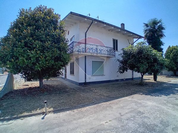 Casa Indipendente Riva del Po, FE Vendita