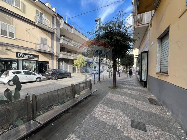 Locale Commerciale Afragola, NA Affitto - Foto 2