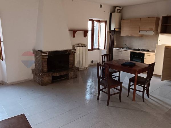 Cascina/Casale Vaccara, Gualdo Tadino, PG Vendita