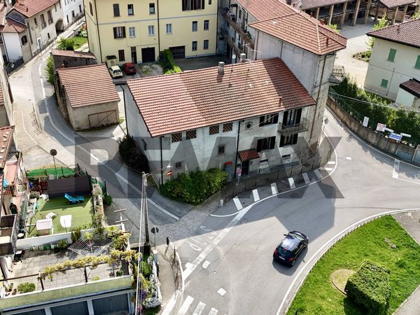 Porzione di casa Schianno, Gazzada Schianno, VA Vendita