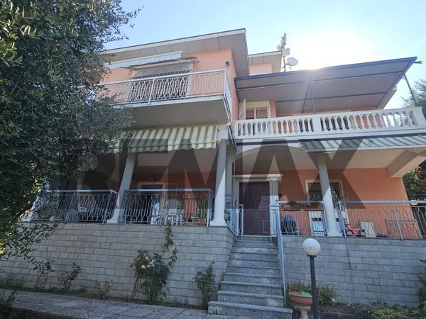 Villa singola Broni, PV Vendita