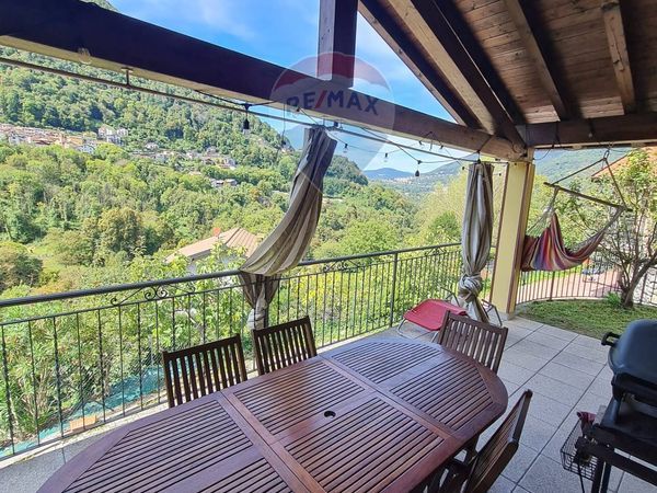 Appartamento Schignano, CO Vendita