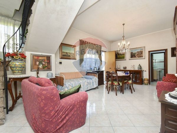 Casa Semindipendente Gravina di Catania, CT Vendita