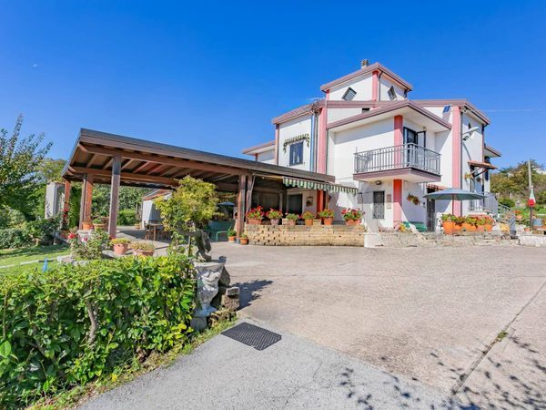 Agriturismo Monteleone di Puglia, FG Vendita