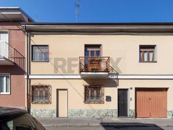 Casa Indipendente Cusano Milanino, MI Vendita