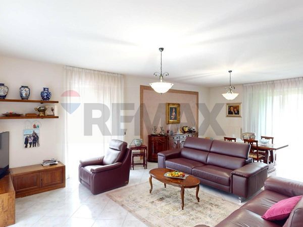 Villa singola Caronno Pertusella, VA Vendita - Foto 2