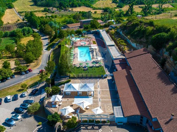 Albergo/Hotel Periferia, Viterbo, VT Vendita