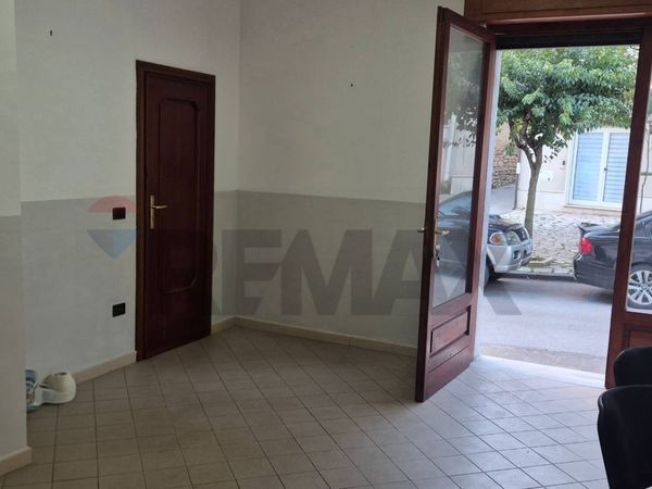 Locale Commerciale Grottaminarda, AV Affitto - Foto 2