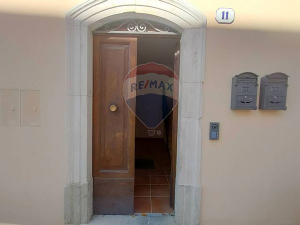 Appartamento Centro storico, L'Aquila, AQ Affitto