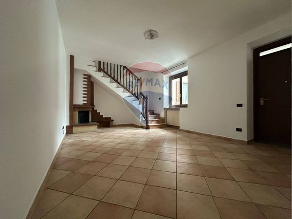 Appartamento Fagnano Olona, VA Vendita