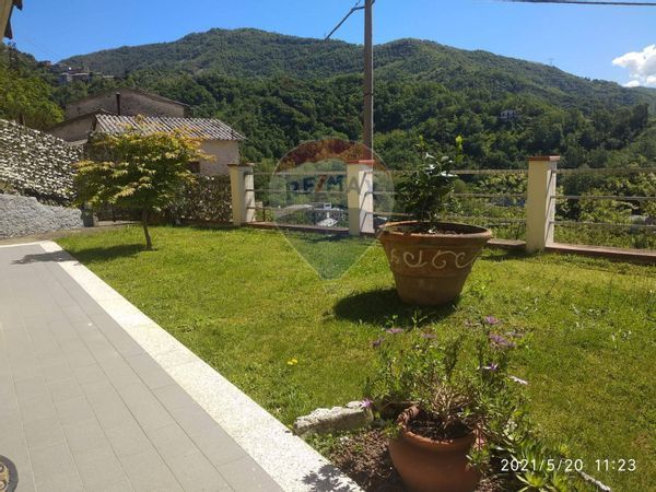 Villa singola Serra, Cicagna, GE Vendita