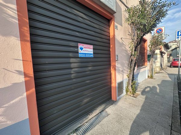 Locale Commerciale Besozzo, VA Affitto