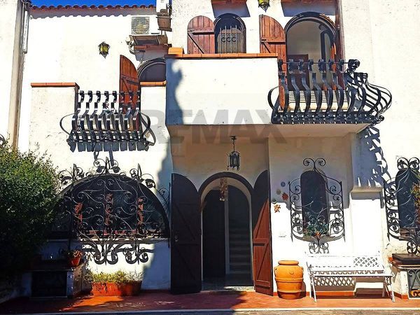 Villa a schiera Centro, San Felice Circeo, LT Vendita