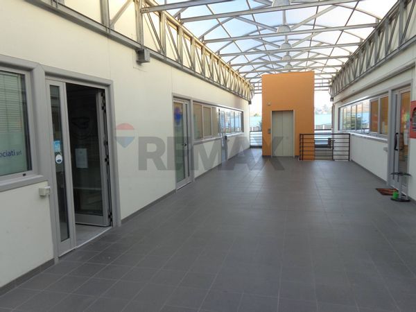 Ufficio Castelferretti, Falconara Marittima, AN Affitto - Foto 2