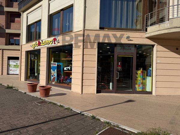 Attività  Commerciale Castel di Sangro, AQ Vendita - Foto 2