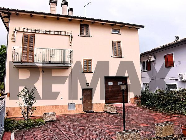 Casa Indipendente Rigali, Gualdo Tadino, PG Vendita