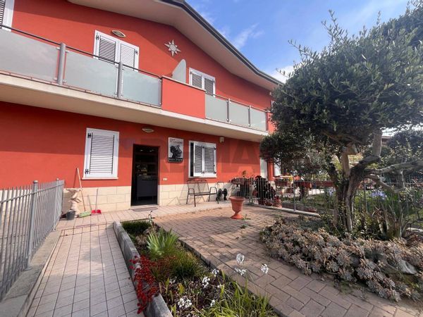 Laboratorio Cipresso, Bastia Umbra, PG Affitto