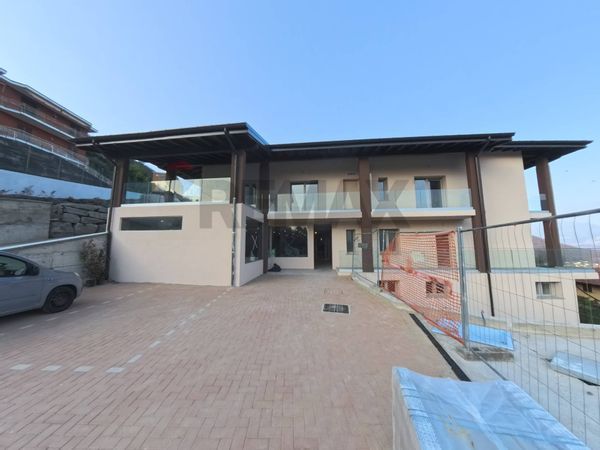Appartamento Cadegliano, Cadegliano-Viconago, VA Vendita