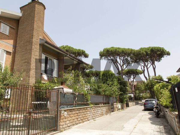 Appartamento Villa Claudia, Anzio, RM Vendita