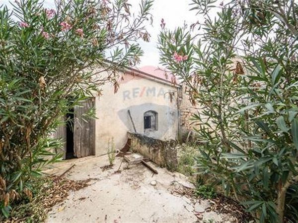 Cascina/Casale Santeramo in Colle, BA Vendita