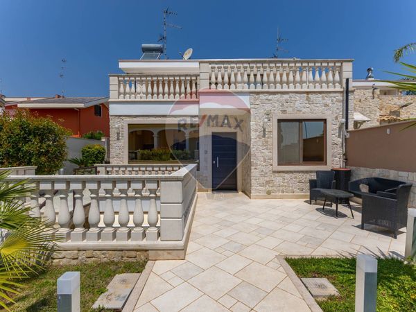 Villa singola Palo del Colle, BA Vendita