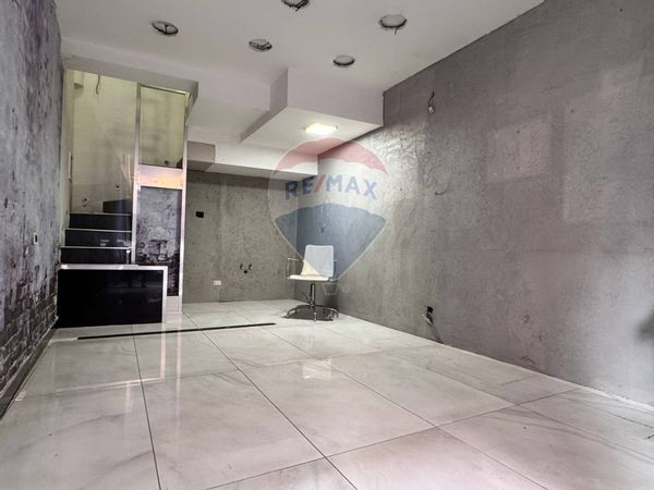 Locale Commerciale Vomero, Napoli, NA Affitto