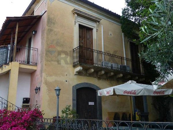 Agriturismo Paternò, CT Affitto