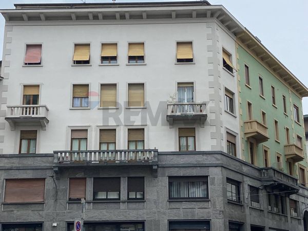 Appartamento Centro, Varese, VA Vendita