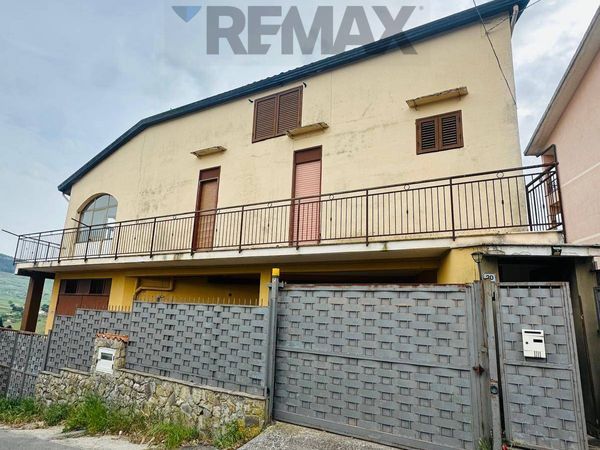 Appartamento Santa Cristina Gela, PA Vendita