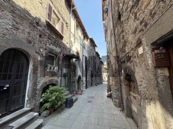 Appartamento Bagnaia, Viterbo, VT Vendita