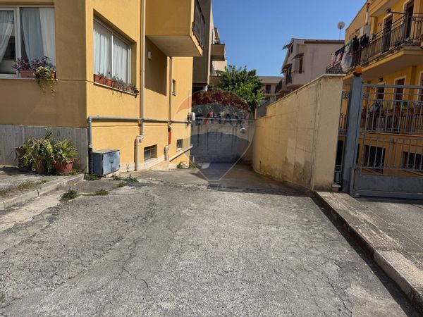 Locale Commerciale Bagheria, PA Affitto