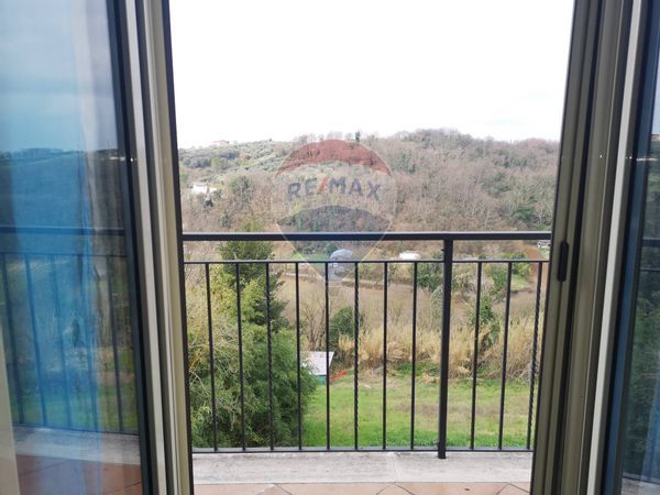 Appartamento Cretone, Palombara Sabina, RM Vendita
