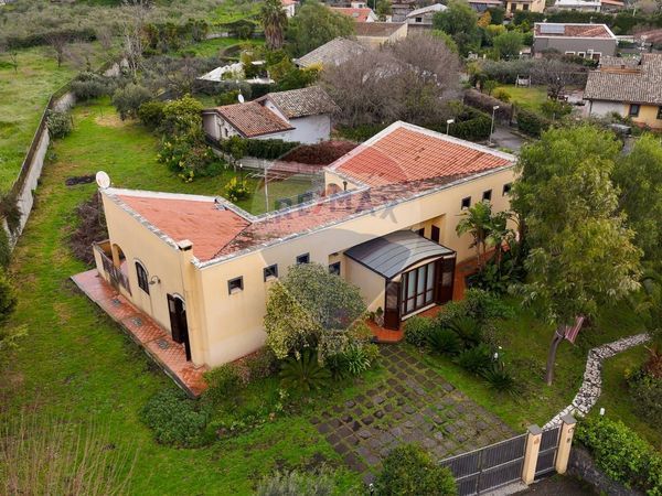 Villa singola Viagrande, CT Vendita