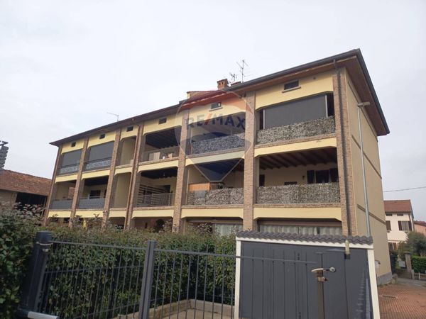 Rustico Mezzago, MB Vendita