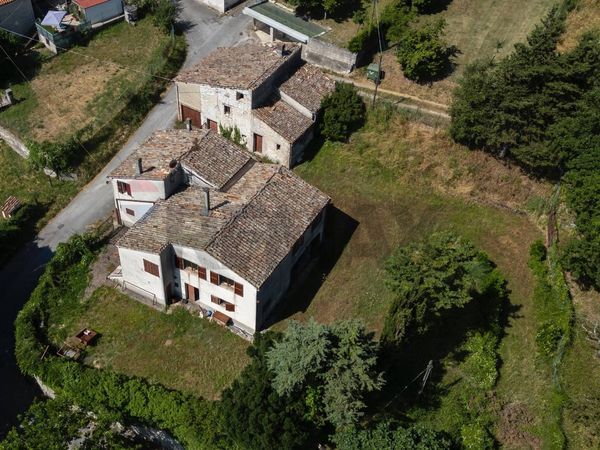 Casa Indipendente Genga, AN Vendita