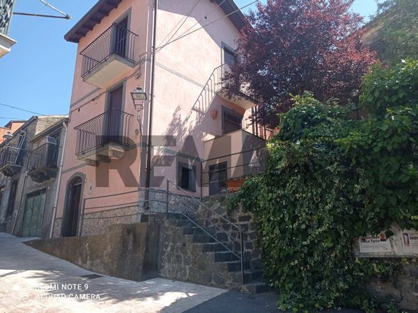 Casa Indipendente Malvagna, ME Vendita