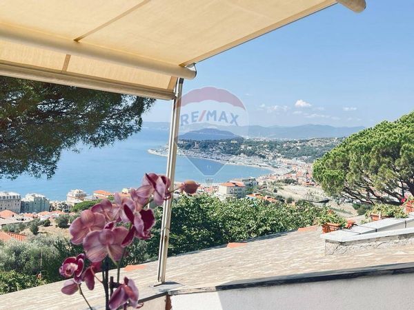 Casa Indipendente Varazze, SV Vendita