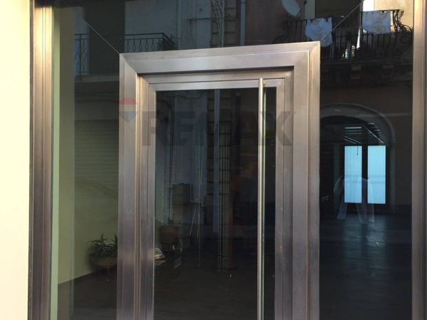 Locale Commerciale Giardini-Naxos, ME Affitto