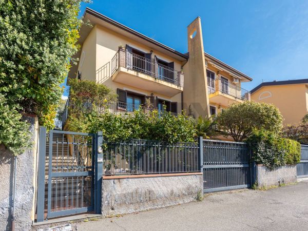 Villetta bifamiliare Trecastagni, CT Vendita