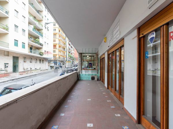 Appartamento Chiaia, Napoli, NA Vendita