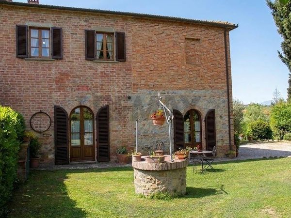 Cascina/Casale Montepulciano, SI Vendita