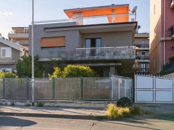 Villa singola Tremestieri Etneo, CT Vendita
