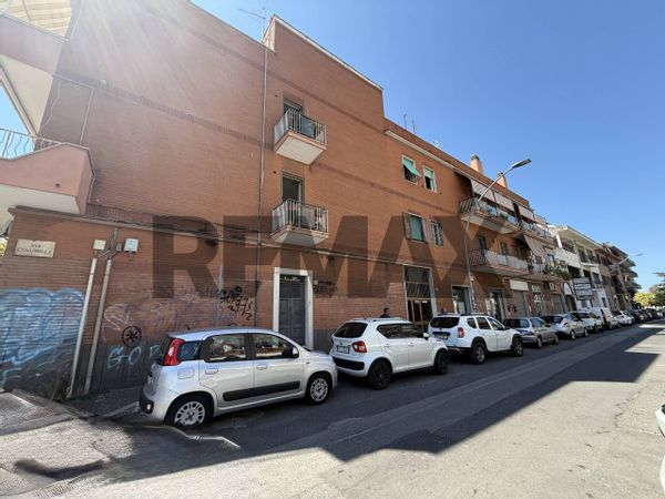 Appartamento Centro, Pomezia, RM Vendita