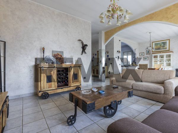 Porzione di villa Cairate, VA Vendita - Foto 4