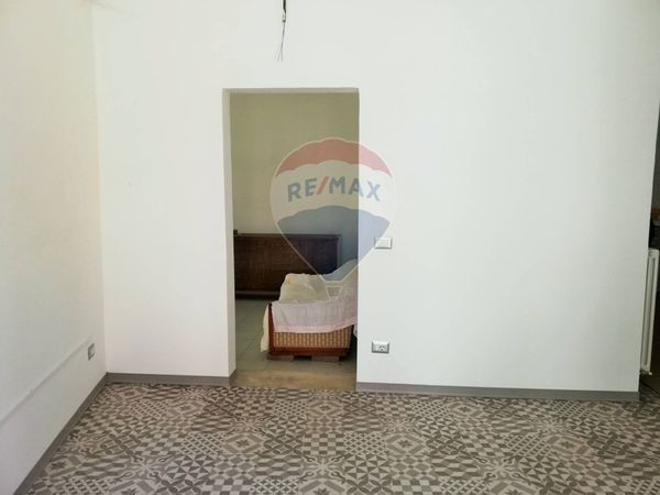 Negozio Jesi, AN Affitto