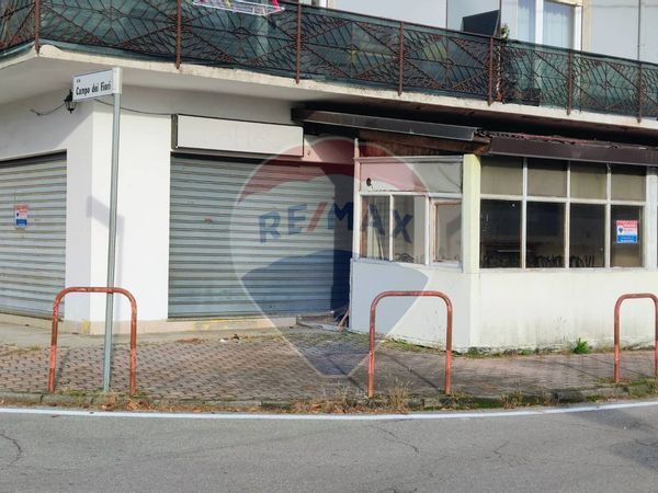 Attività  Commerciale Angera, VA Vendita